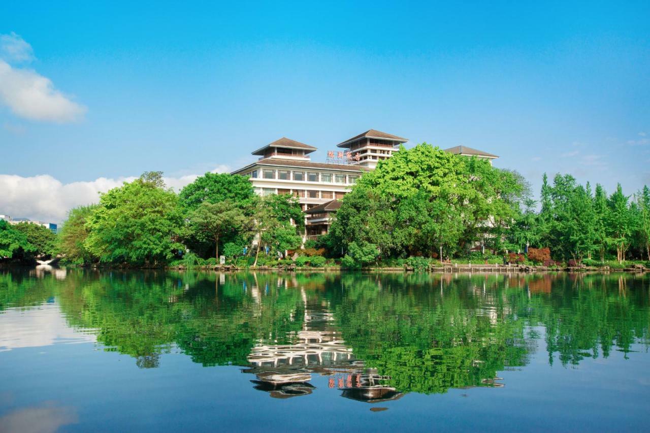 Guilin Ronghu Hotel Exterior foto